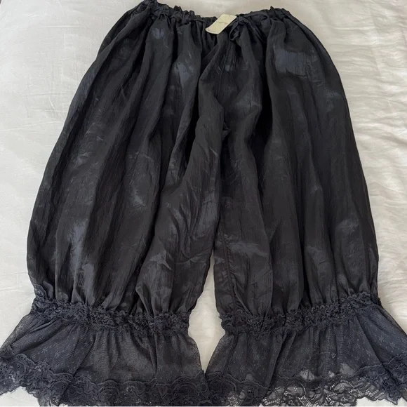 Free People Black Lace-Trim Bloomer Pants - Picture 2 of 4